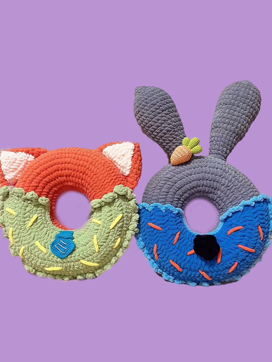Crochet Donut Pillow Tutorial